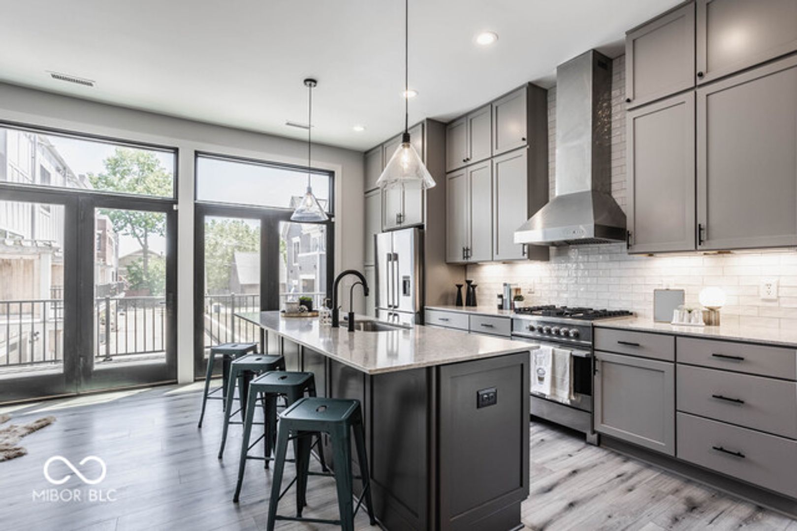 Indianapolis House: 1561 College Ave