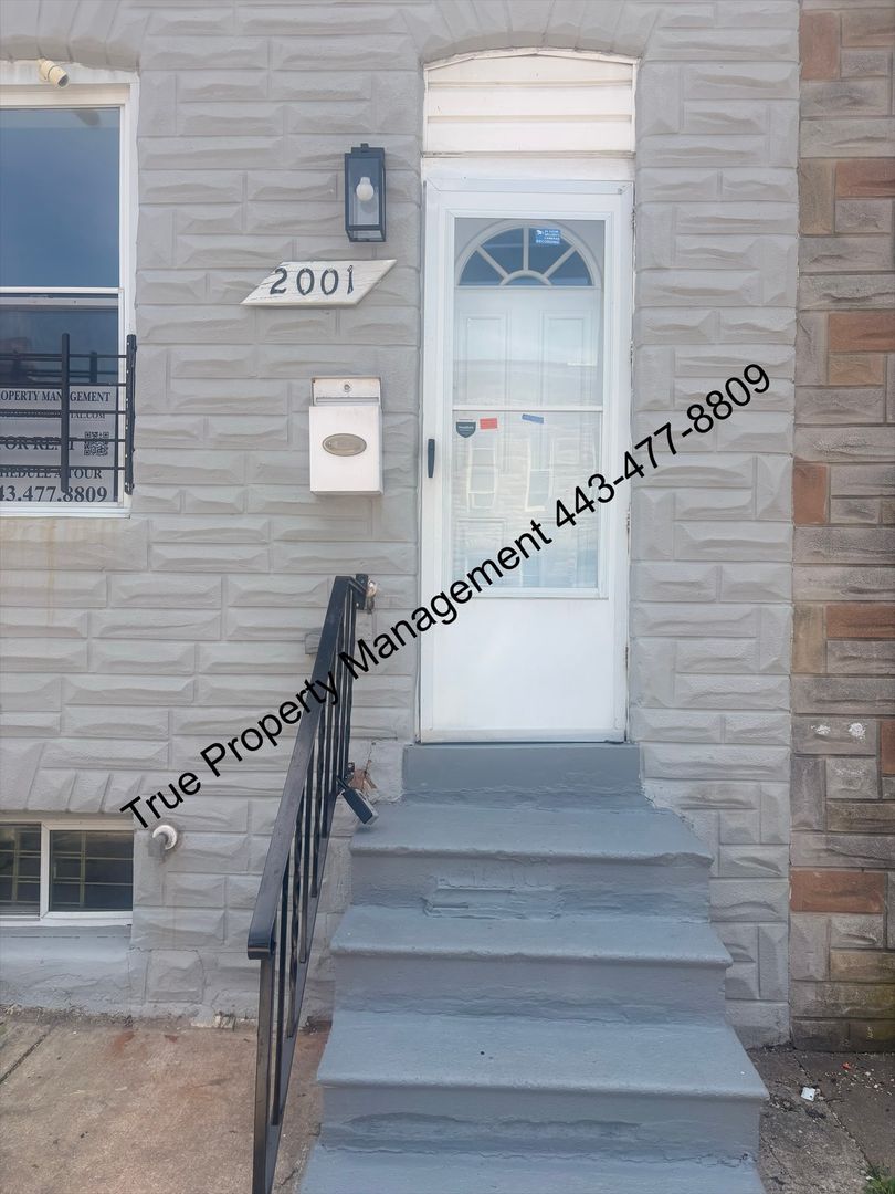 Baltimore House: 2001 McHenry St