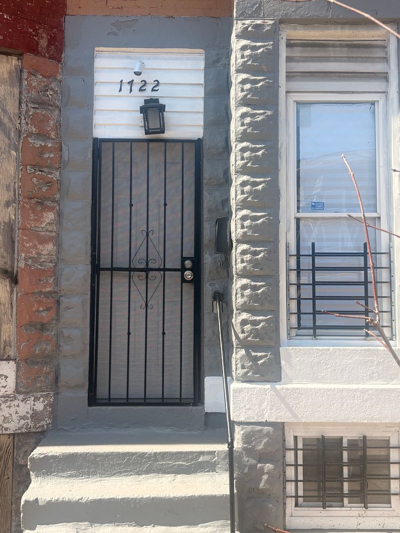 Baltimore House: 1722 N Monroe St