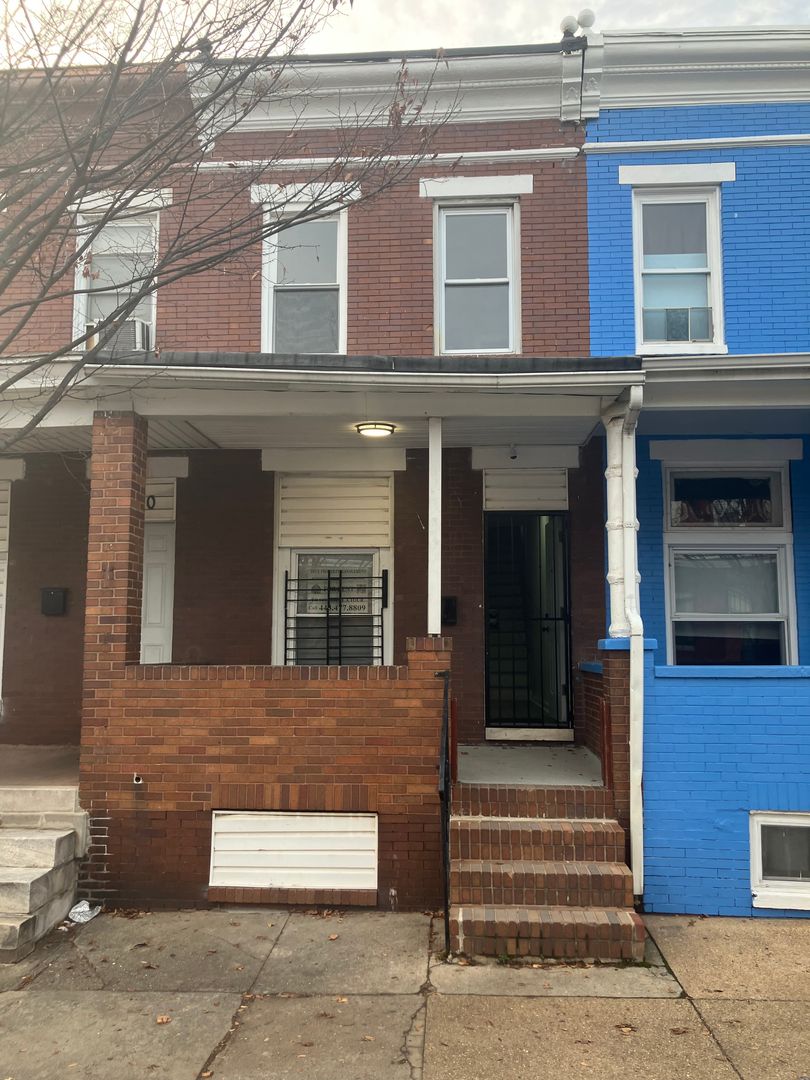 Baltimore House: 502 N. Curley Street