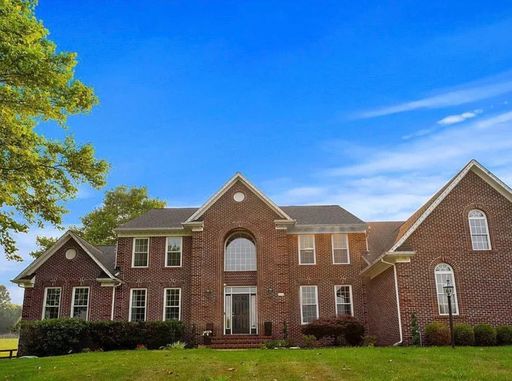 2 Bedroom Apartment – 11111 Willow Green Way, Marriottsville, MD 21104