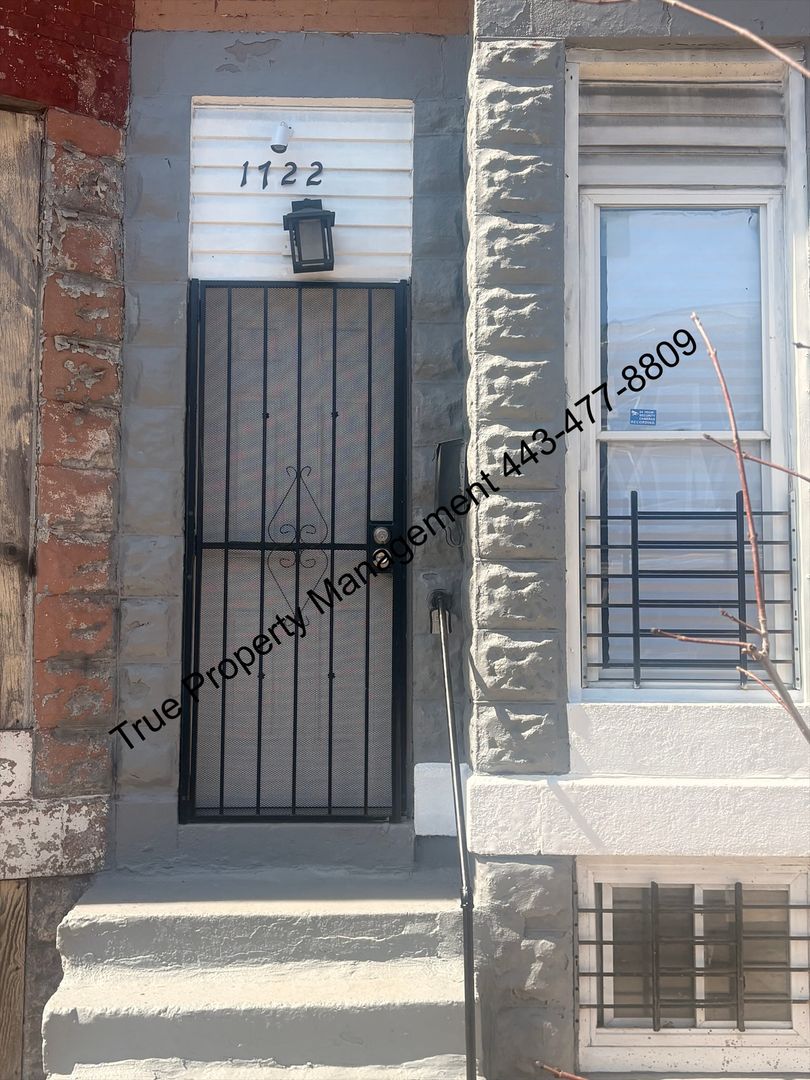 Baltimore House: 1722 N Monroe St