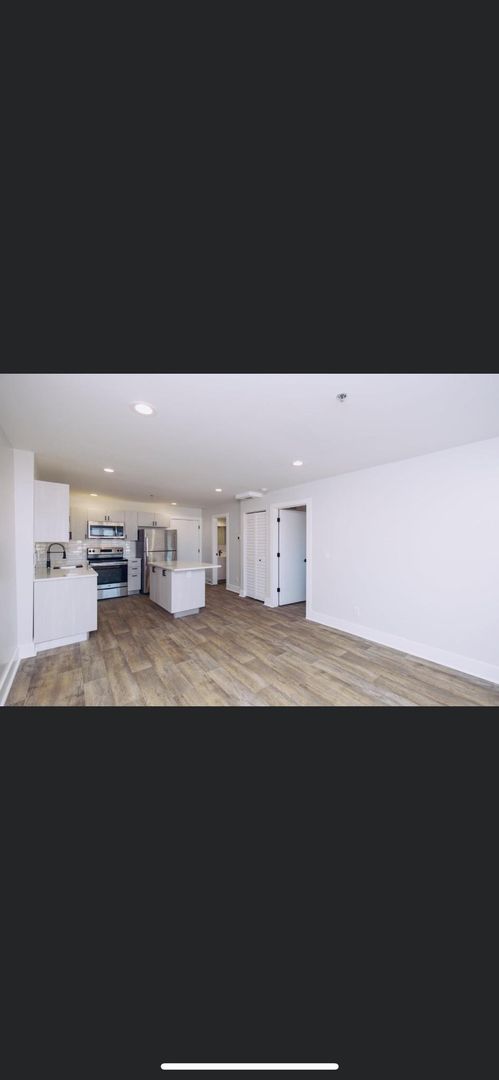 Clarksville Apartment: 120 Malibu Dr