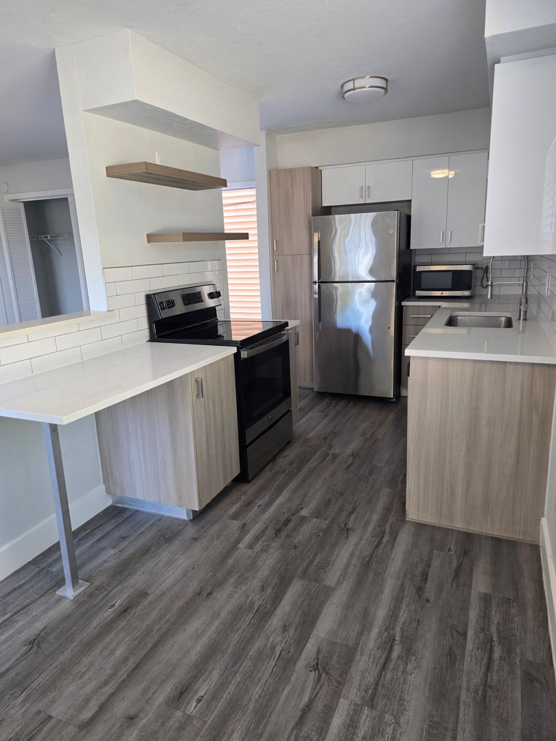Oklahoma City Apartment: 11141 Springhollow Rd.