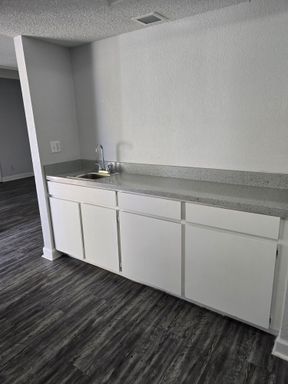 North Shore Apartments: Elevate Your Lifestyle to New Heights – photo 1