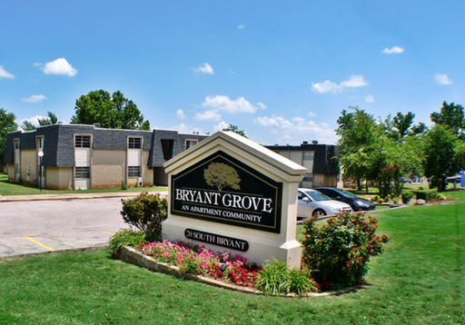 Spacious 2 Bedroom Living at Bryant Grove – photo 1