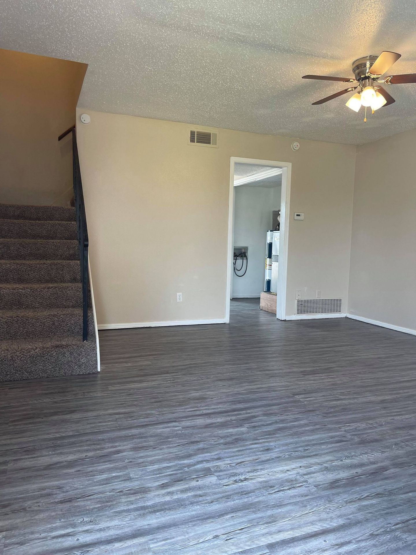 Edmond Apartment: 1010 Kennedy Ave