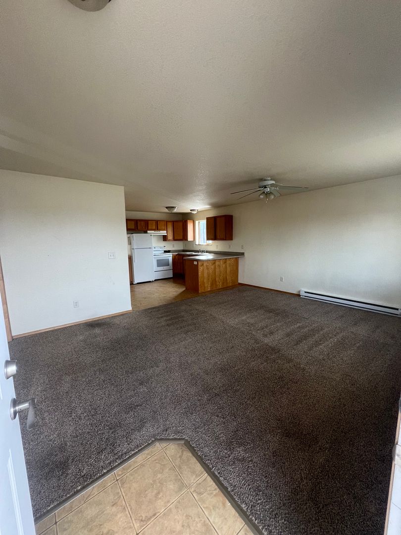 East Helena Apartment: 102 E Main St