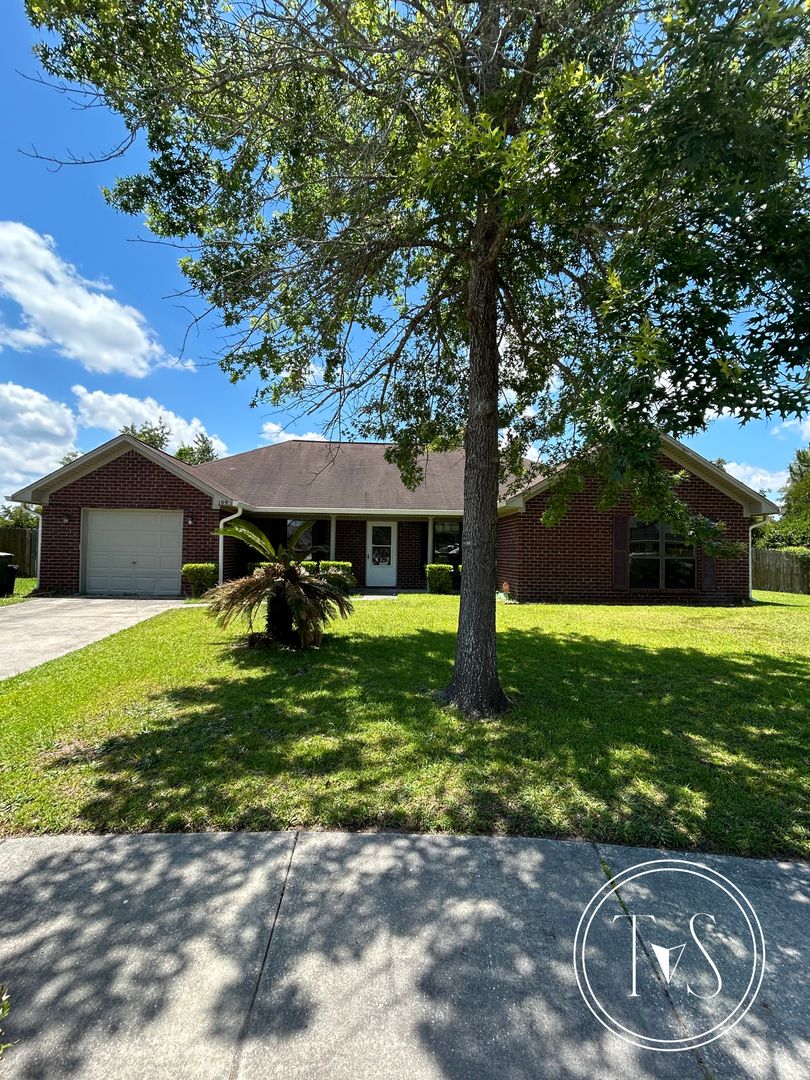 Hinesville House: 109 Larkin Court