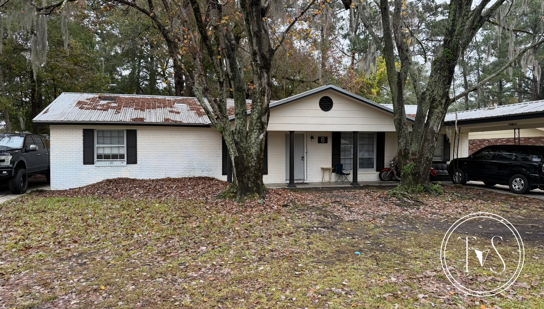 Savannah House: 6 Canterbury Circle