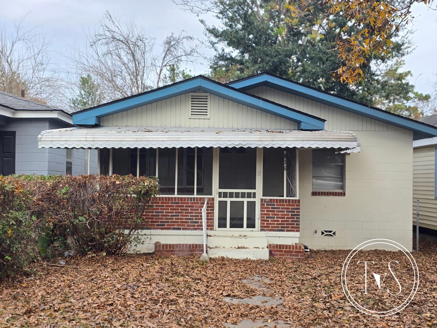 Savannah House: 816 W. 48th Street