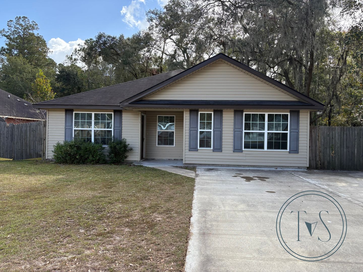 Hinesville House: 721 Lee Road