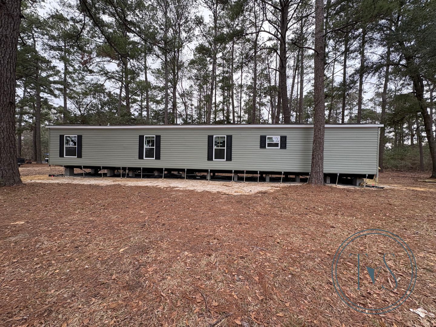 Midway Apartment: 3204 Luke Road