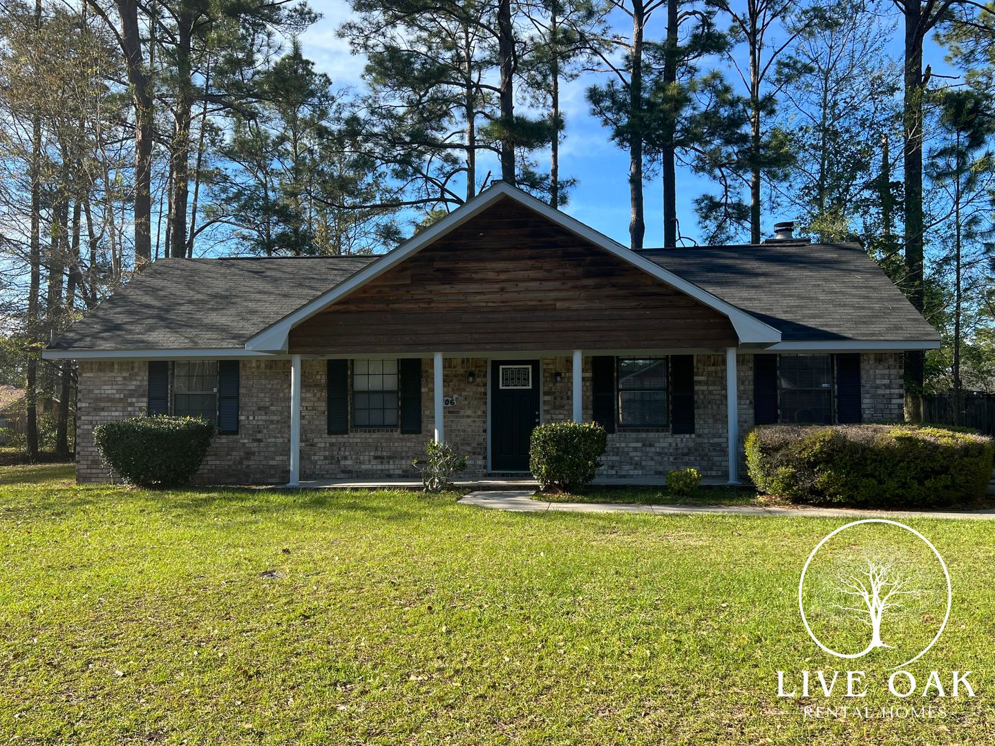Hinesville House: 706 Robin Hood Drive