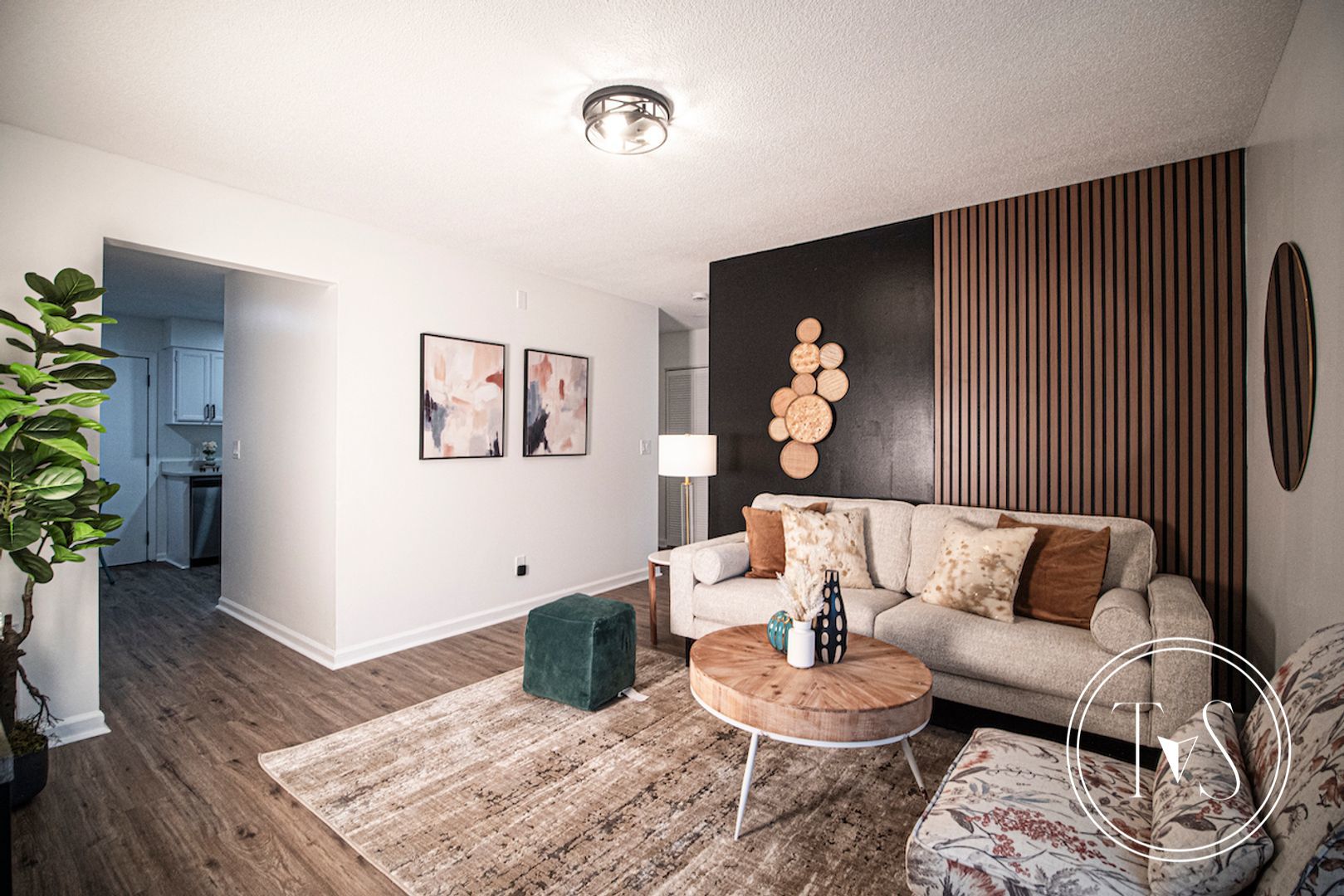 Savannah Apartment: 4509-4511 Old Louisville Road