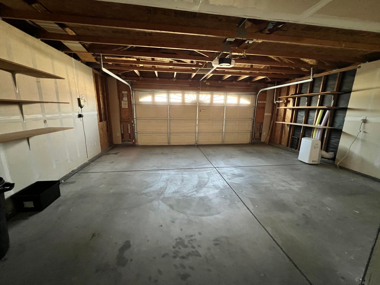 Tehachapi House: 412 Apple Way