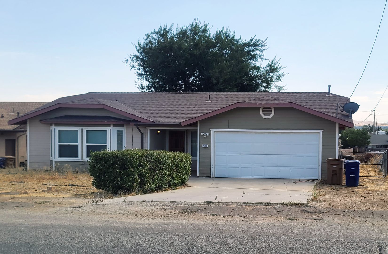 Tehachapi House: 20108 Mesa Dr.