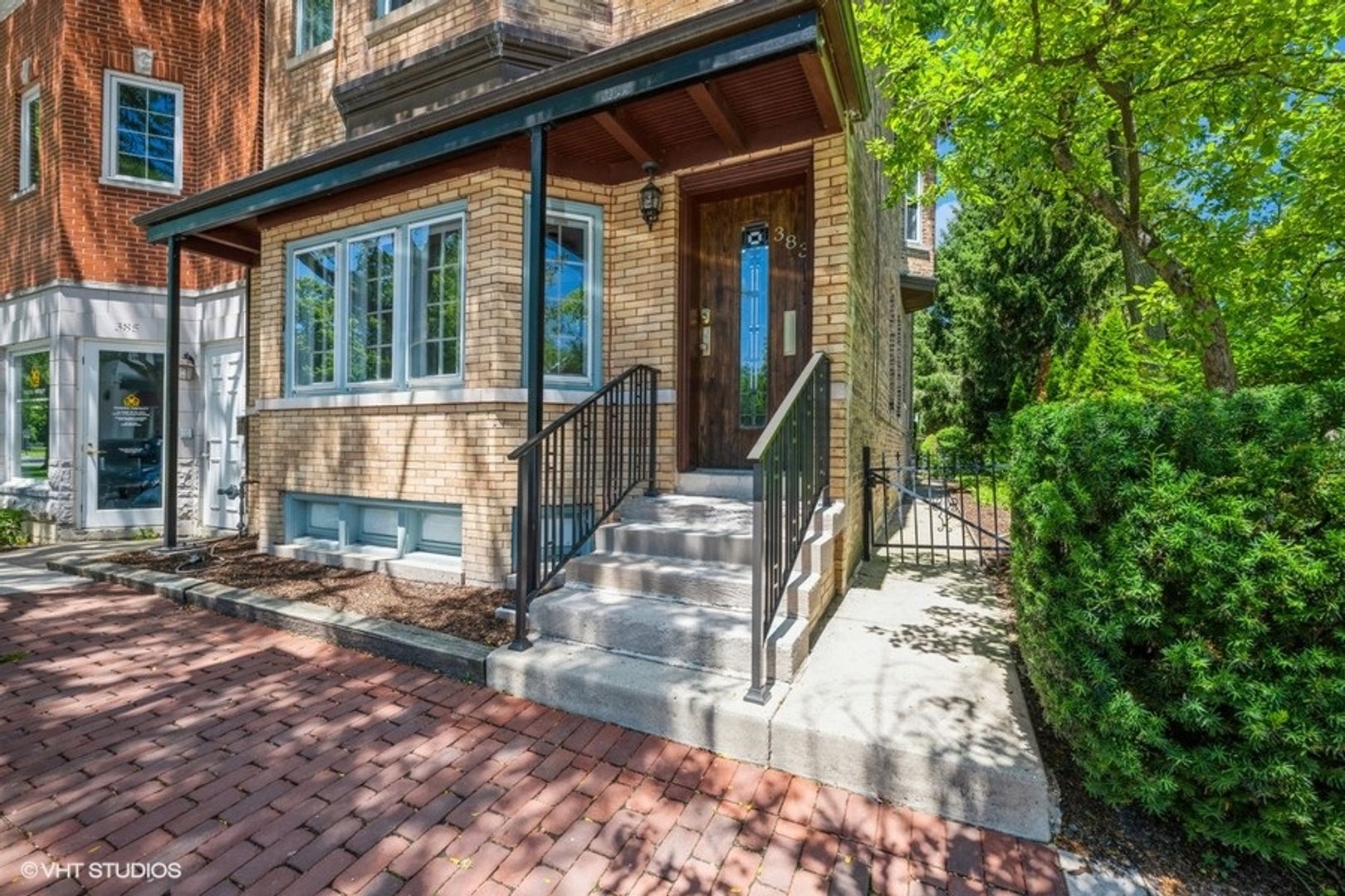 Glencoe Apartment: 383 Park Avenue