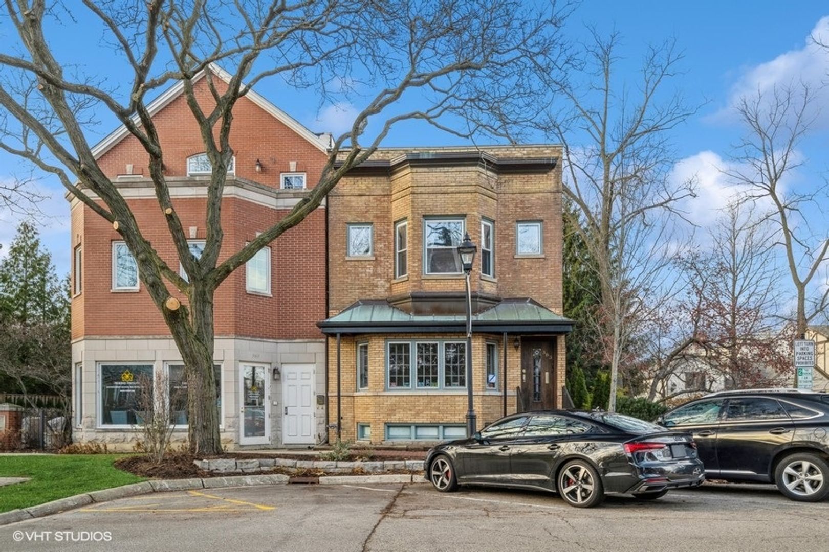 Glencoe Apartment: 383 Park Avenue