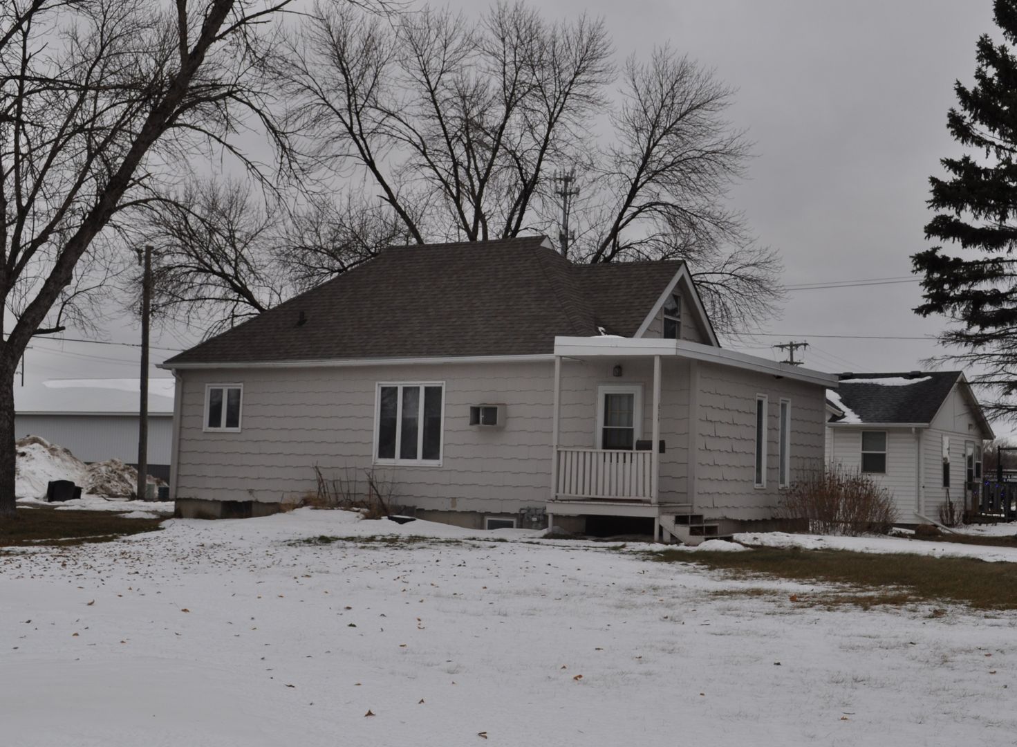 Grand Forks Apartment: 624 S 20th St.