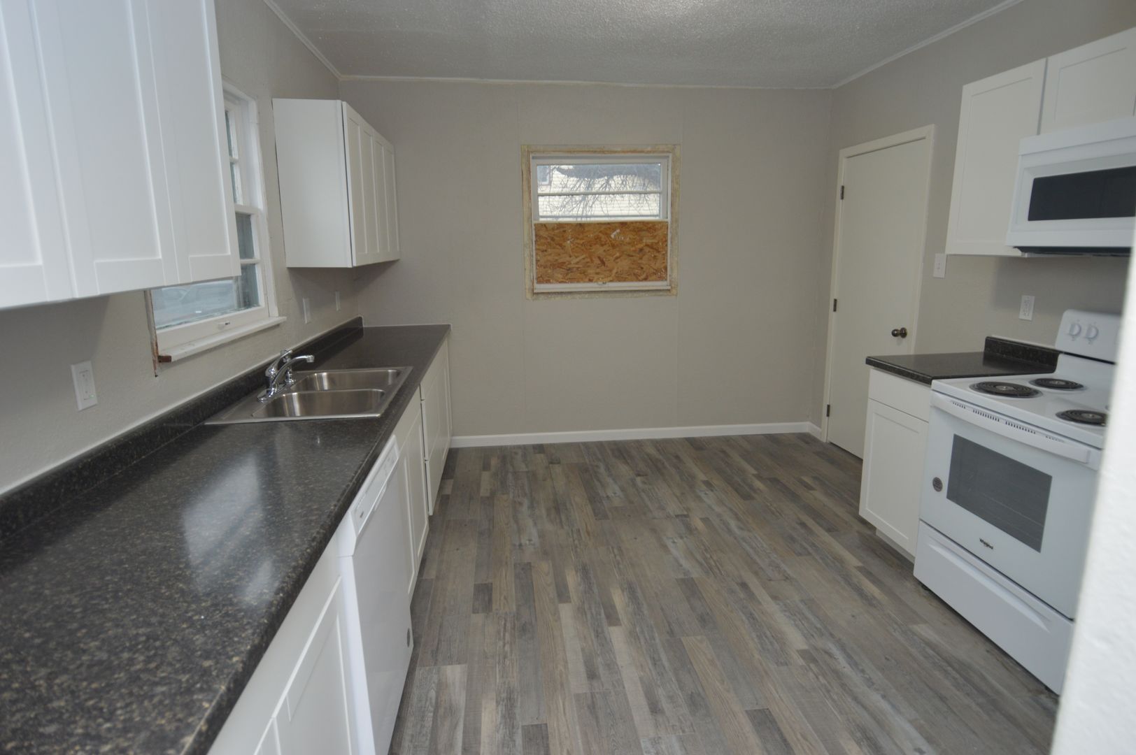 501 N 4th St. 4 of 12