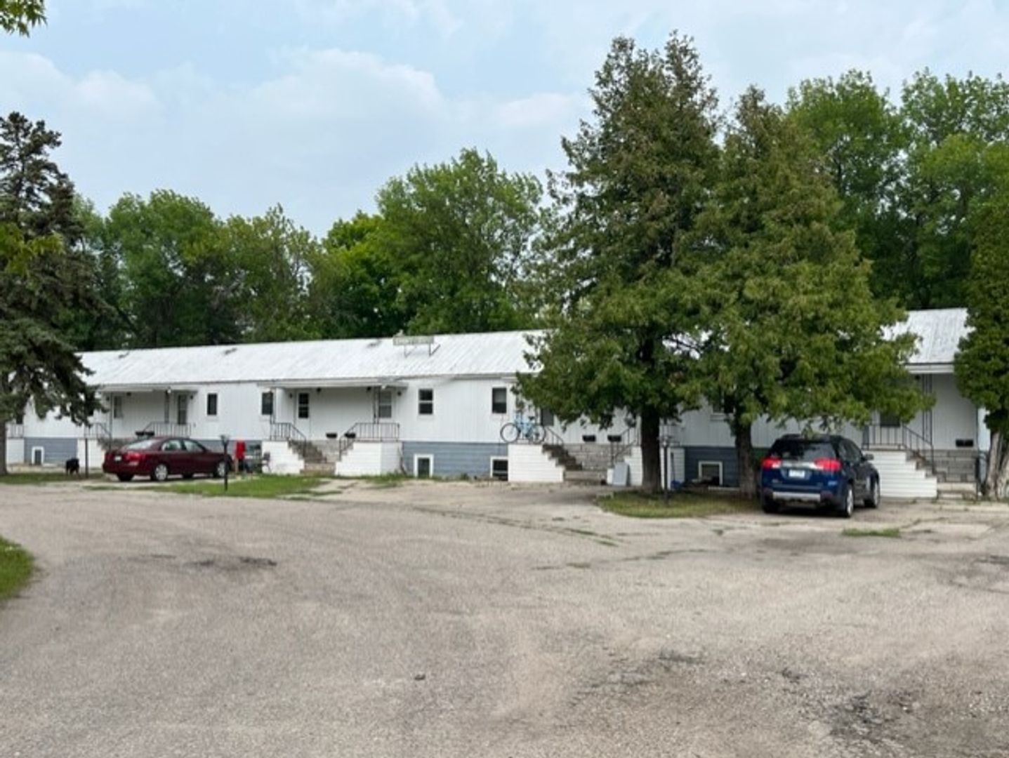 Crookston Apartment: 1220 N. Front St.