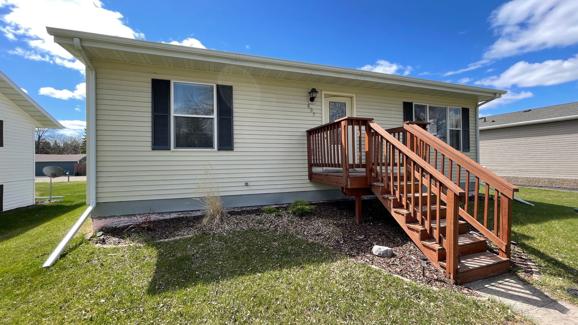 East Grand Forks House: 805 20th St NW