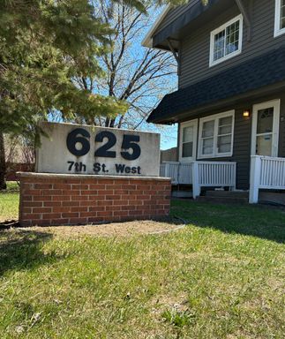 Efficiency Apartment-All utilities included!
