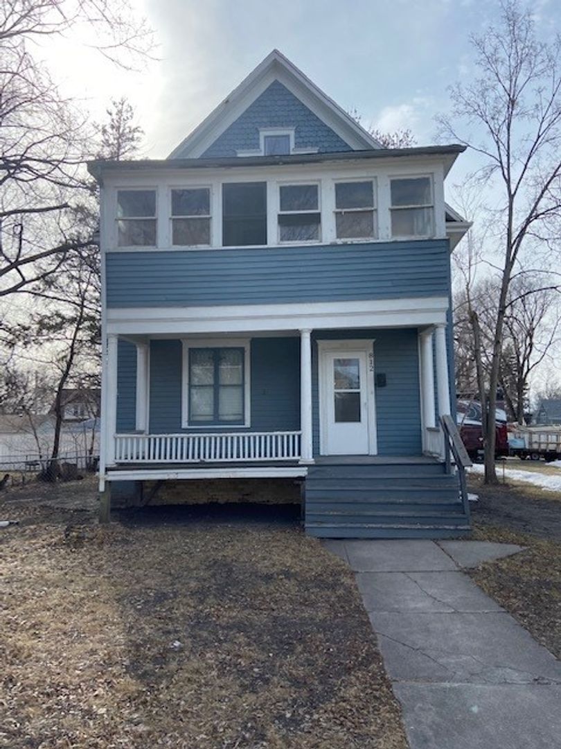 Fargo House: 812 10th Street North