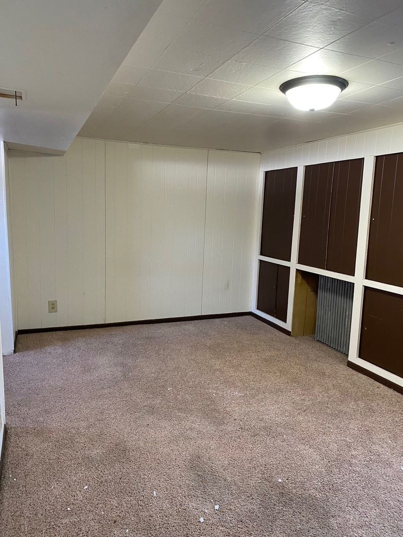 Crookston Apartment: 1220 N. Front St.