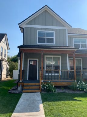 Eastside 3 bedroom, 2 bath Townhome built in 2021, $2800 – photo 1