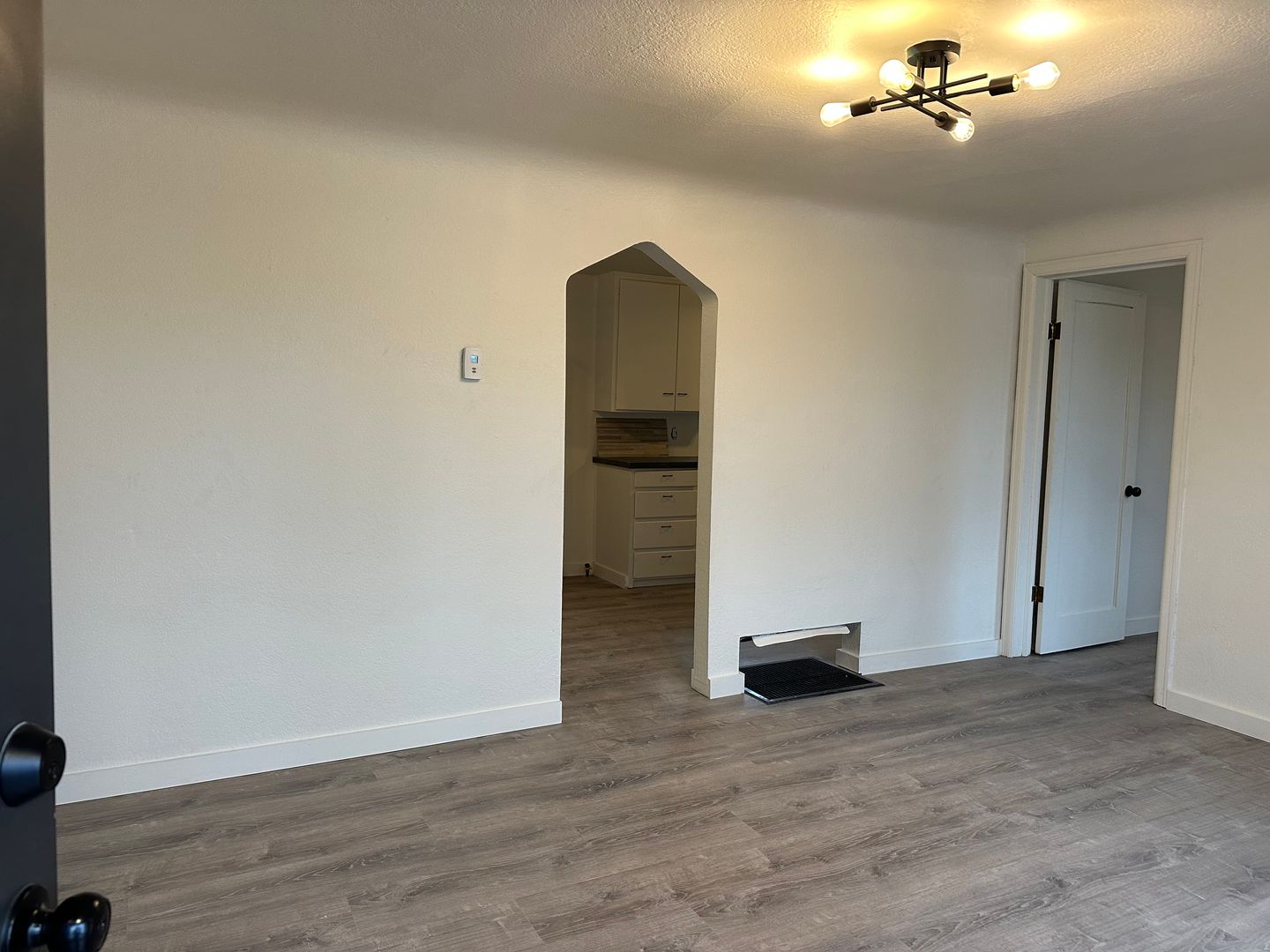 kalispell Apartment: 504 5th Ave W