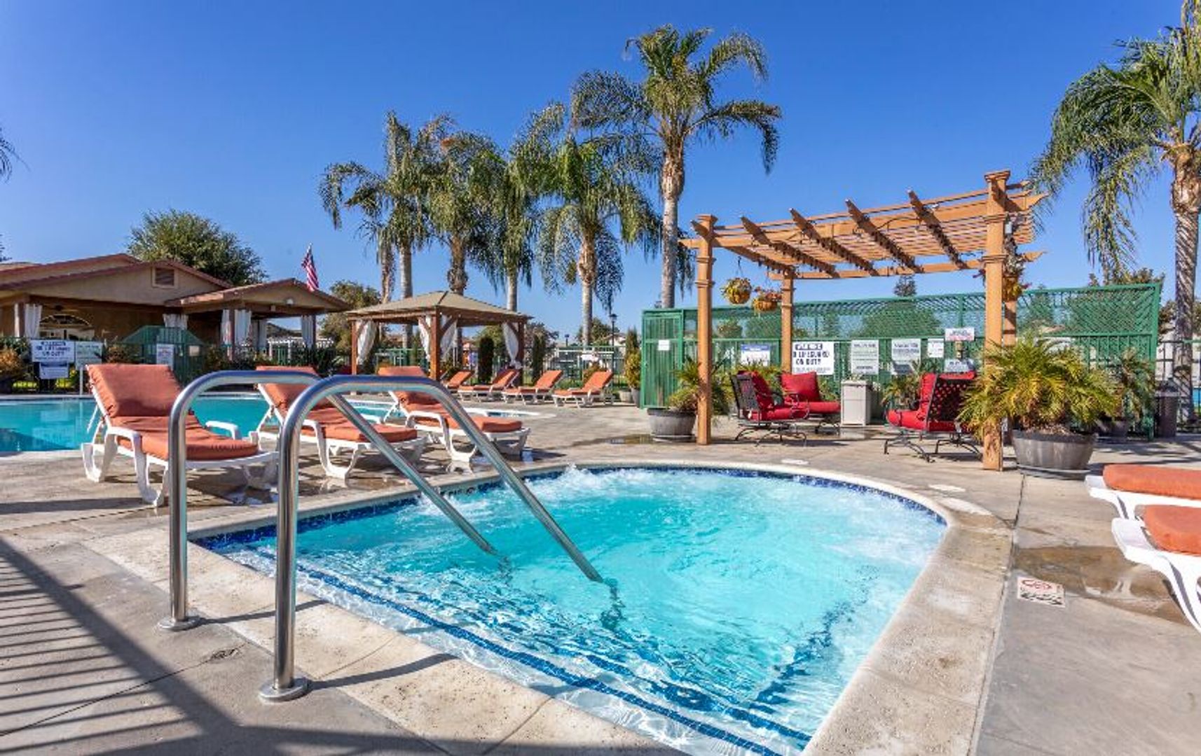 Bakersfield Apartment: 600 Hosking Avenue