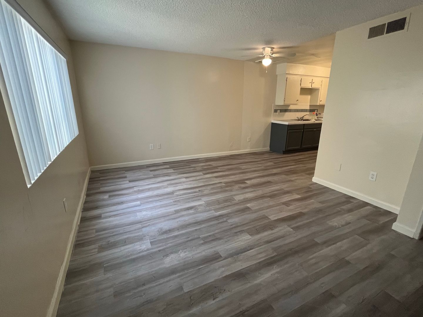 Bakersfield Apartment: 1015-1019  L Street