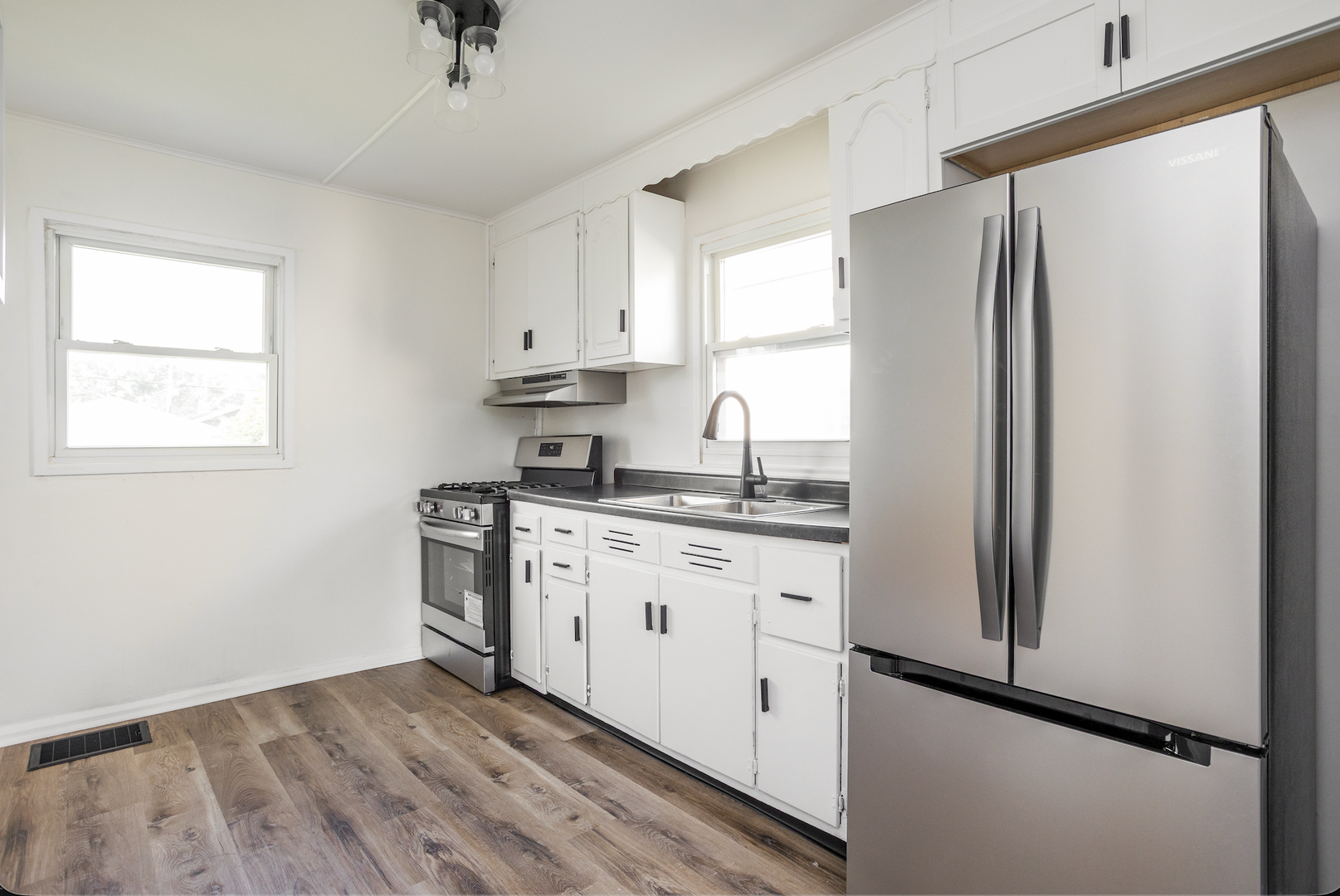 Indianapolis House: 1825 E Legrande Ave