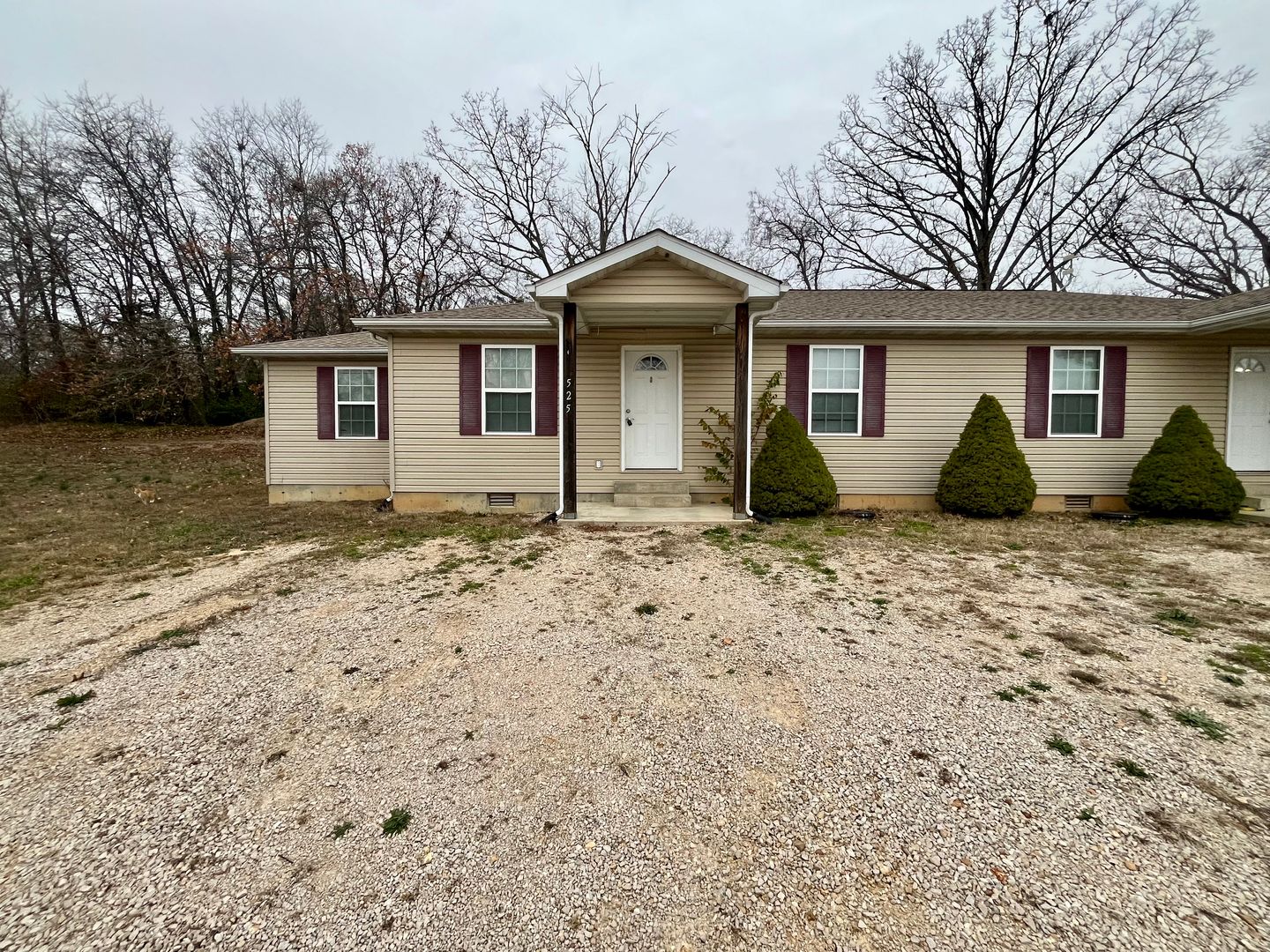 Bourbon Apartment: Brookfield Court