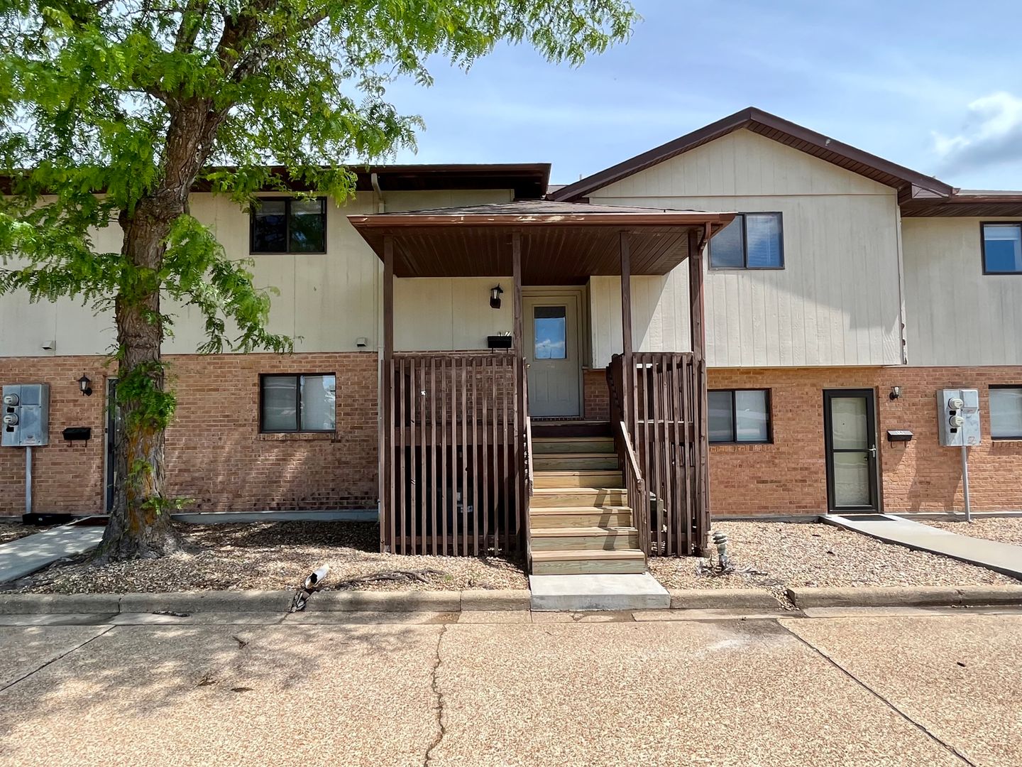 Cuba Apartment: 207 Eldon Street - Unit 17