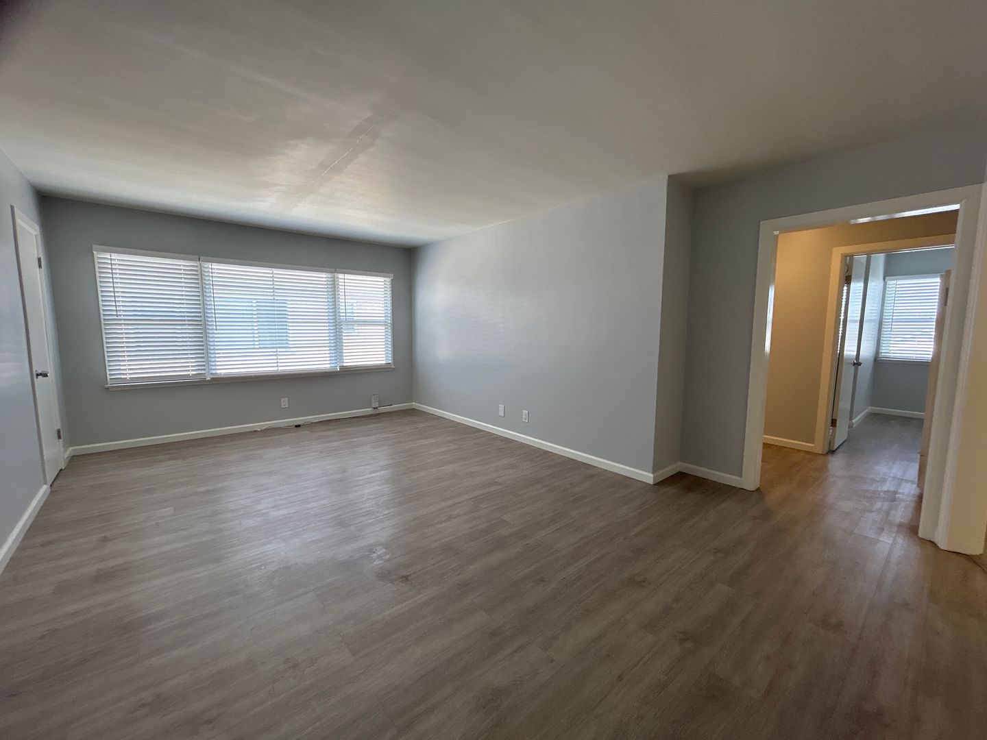 Hawthorne Apartment: 4634 W. El Segundo Blvd.