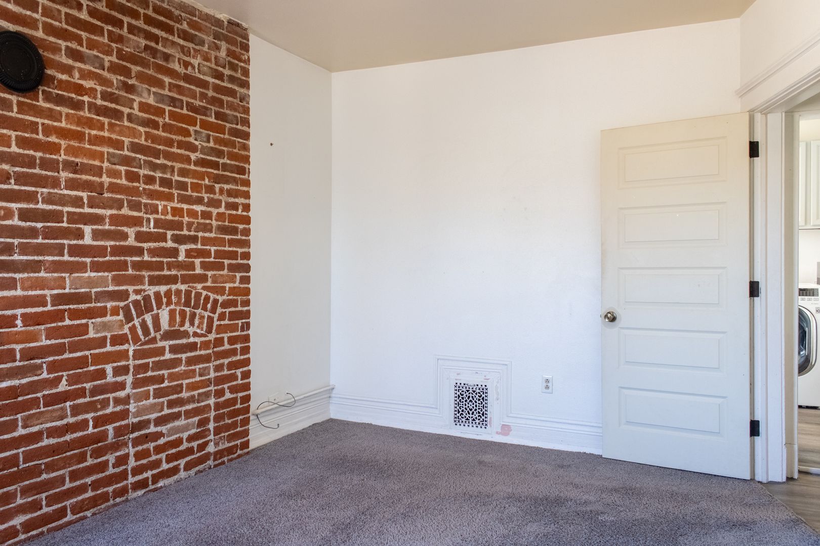 Denver Apartment: 310 E Maple Ave