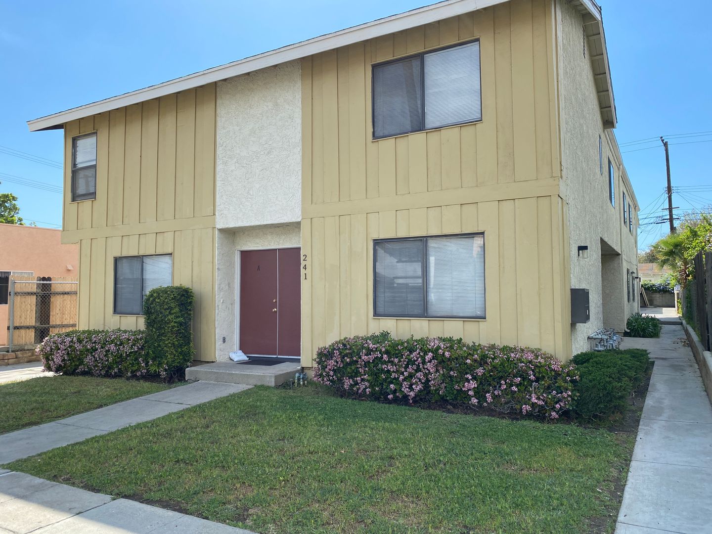 Alhambra Apartment: 241 S. Curtis Ave