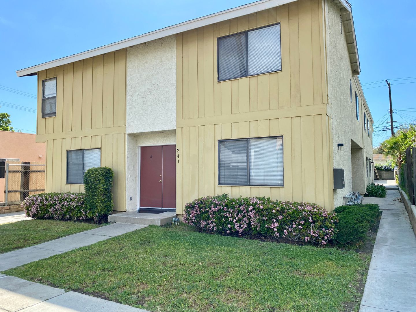 Alhambra Apartment: 241 S. Curtis Ave