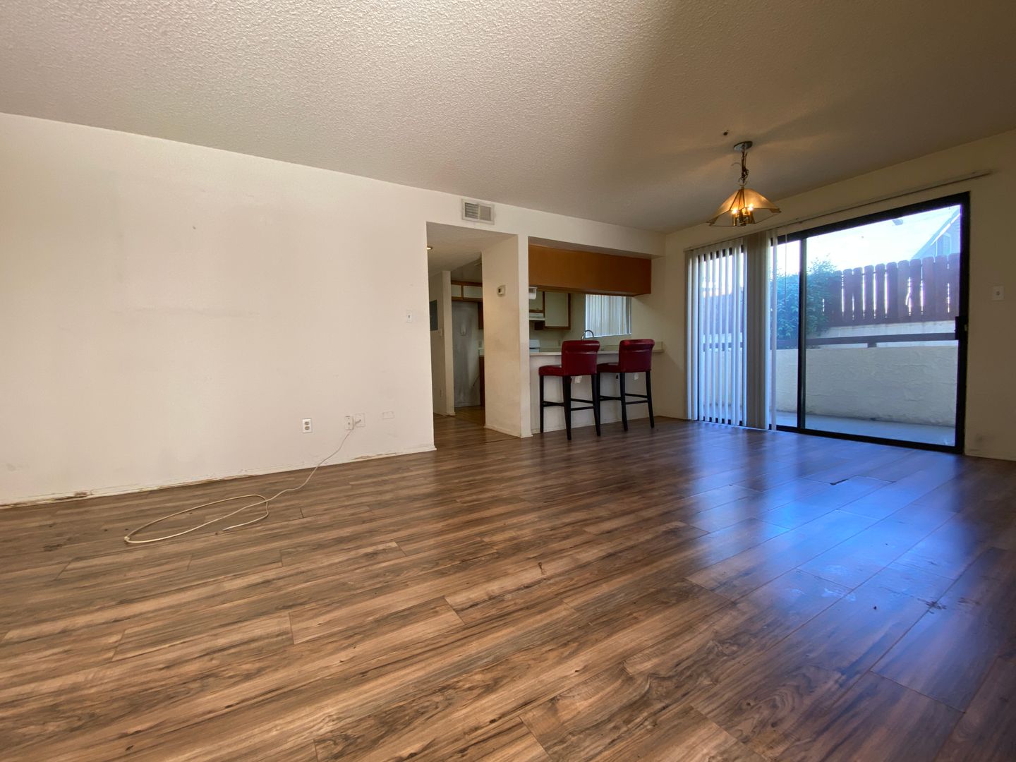 Pasadena Apartment: 987 E. Del Mar Blvd.