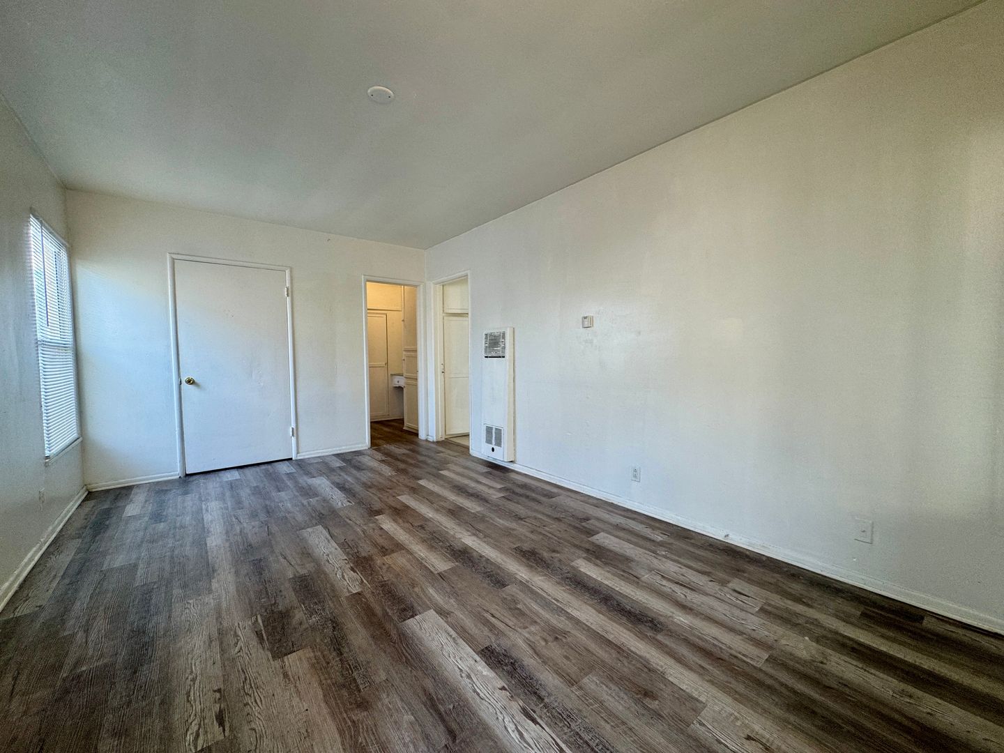 Glendale Apartment: 516 E. Lomita Ave.
