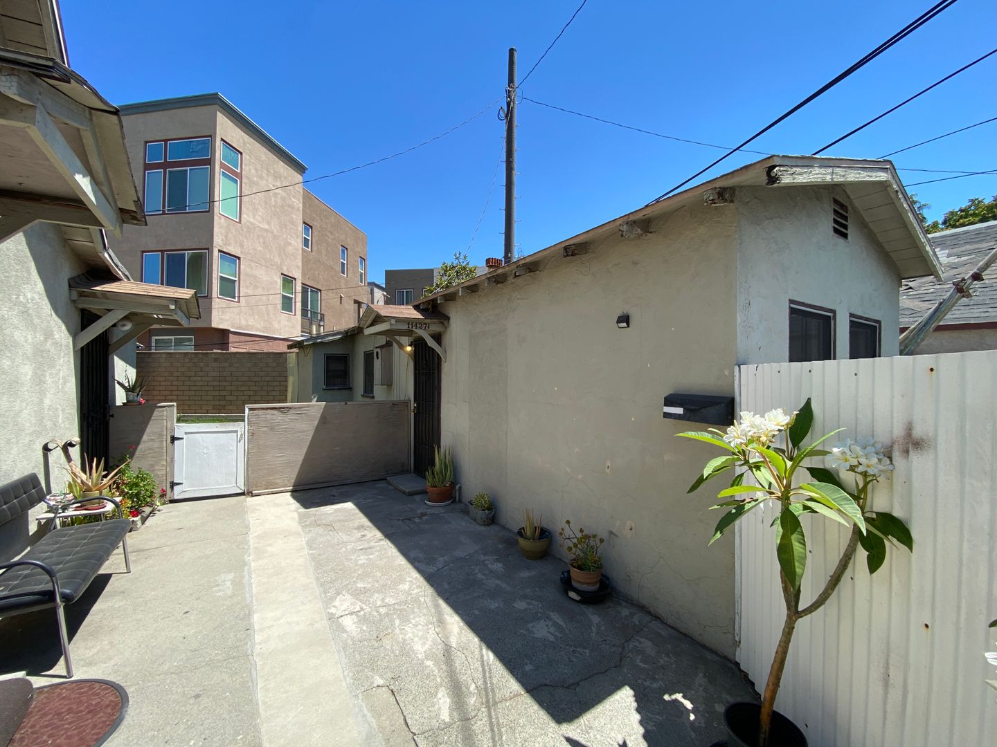 El Monte Apartment: 11427-11429 1/2 Garvey Ave.