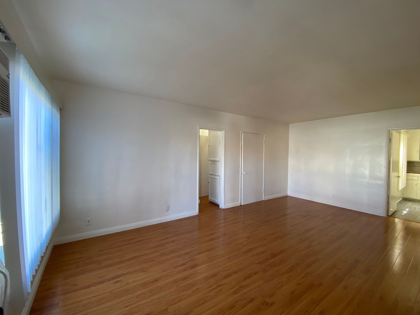 Glendale Apartment: 516 E. Lomita Ave.