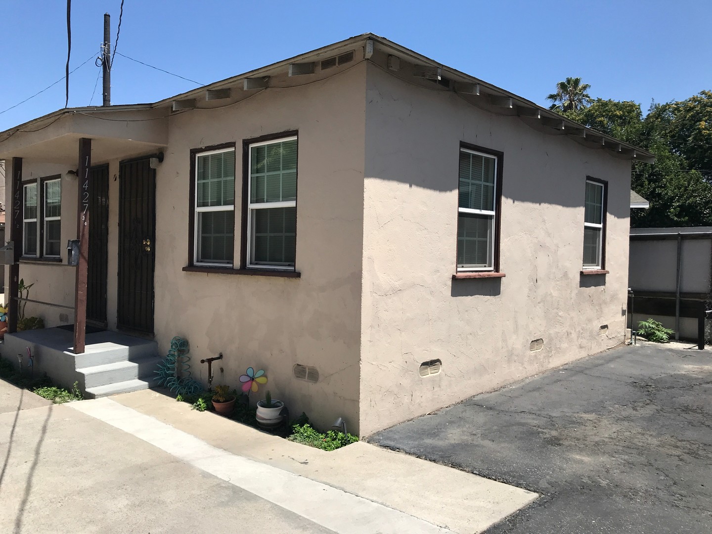 El Monte Apartment: 11427-11429 1/2 Garvey Ave.