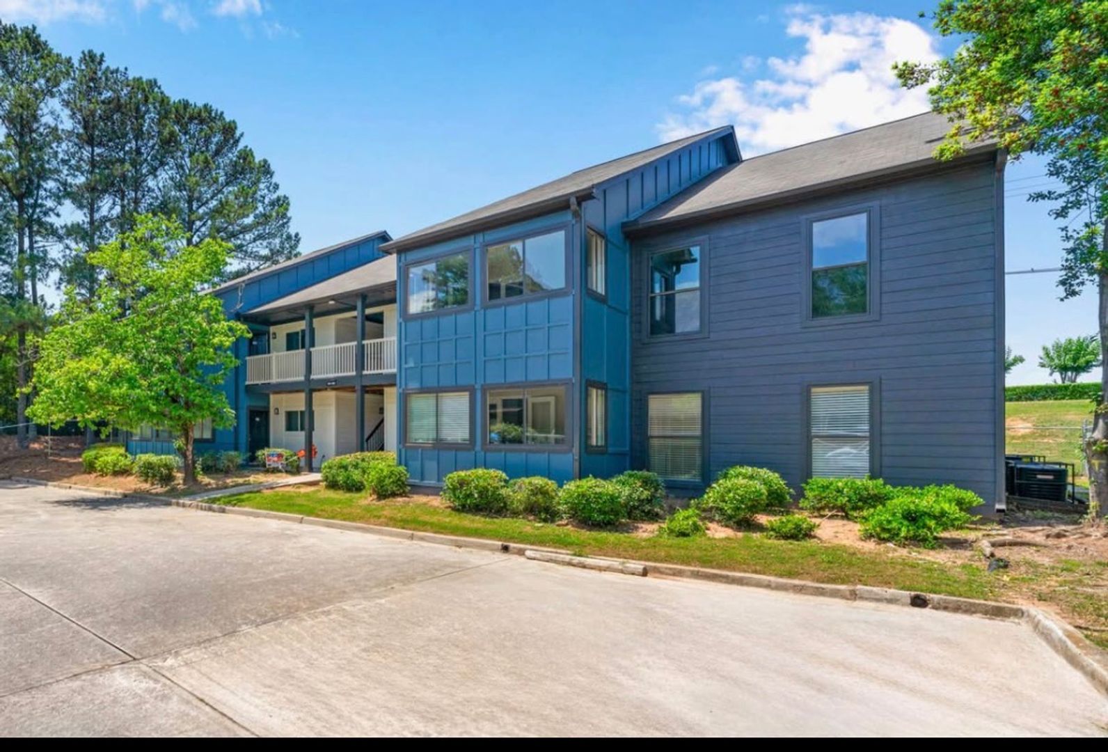 Norcross Apartment: 1400 Chase Ln