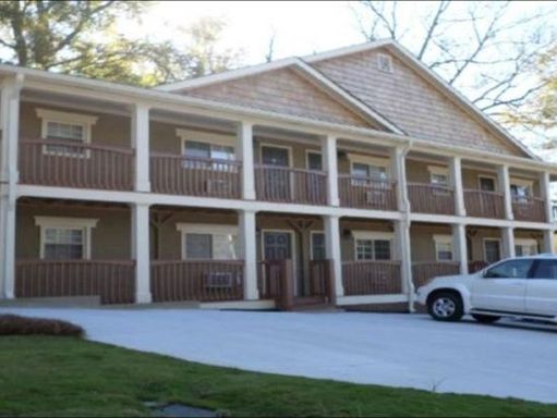 1ST MONTH RENT IS FREE AT MARIETTA SQUARE!! ALL ELECTRIC!! – photo 1