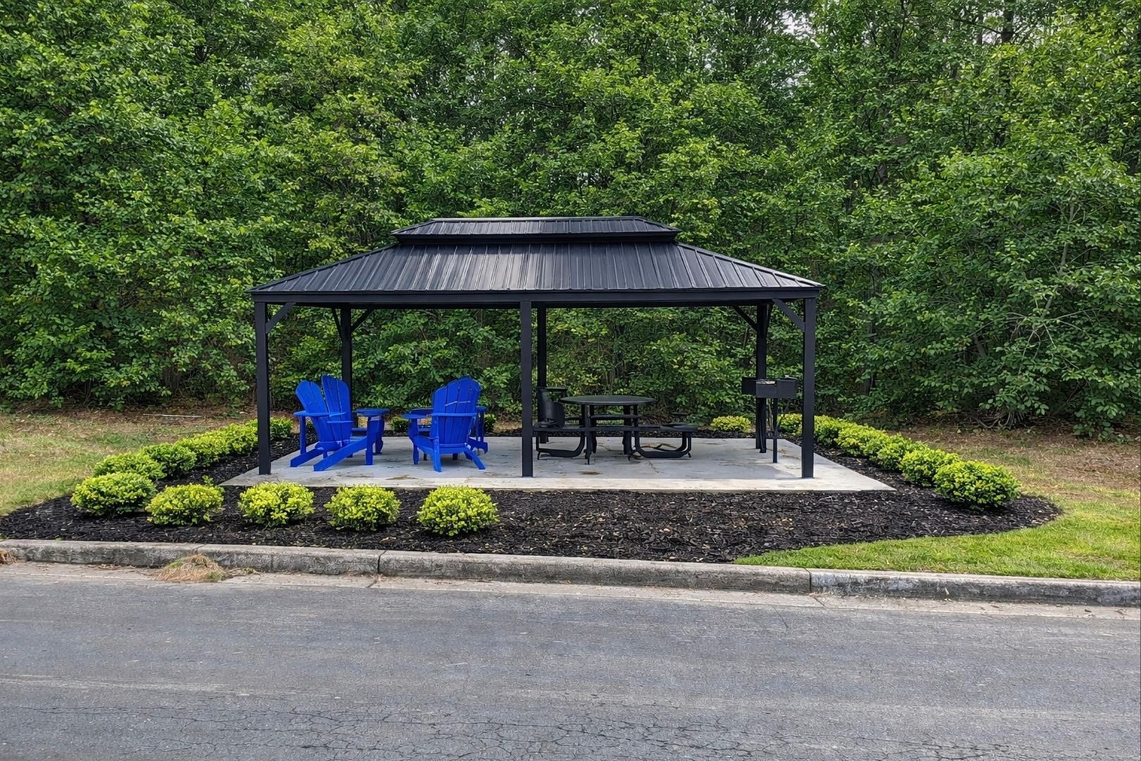 Buford Apartment: 100 Hartford Run NE