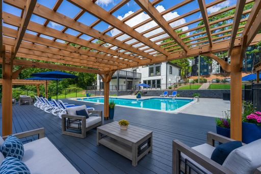 OUR BIGGEST DISCOUNT EVER!!! $100 OFF EVERY FLOOR PLAN!! MONTH FREE RENT!! – photo 1